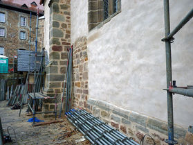 Abbau des Gerüstes an der Südseite (Foto: Karl-Franz Thiede)